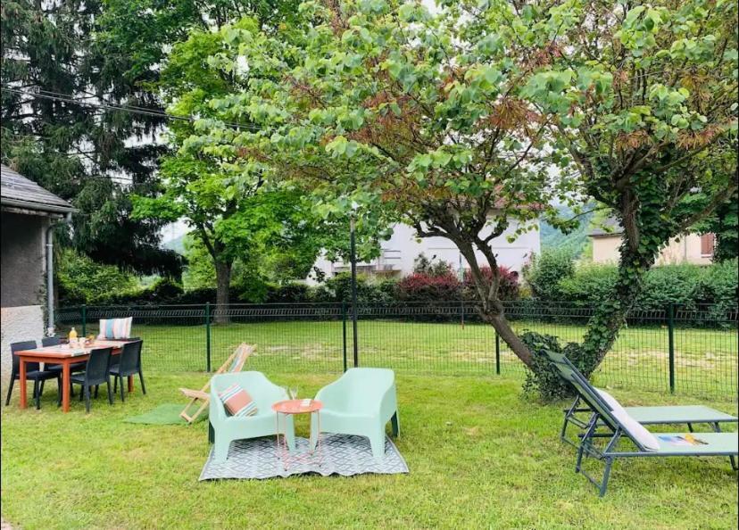 La Suite Unique - Le Jardin Sur Les Pyrenees- Vue Panoramique Montagne -Jardin Cloture Prive De 100M2-Parking-Linge De Lit Et Serviettes Compris- Bielle Exterior foto