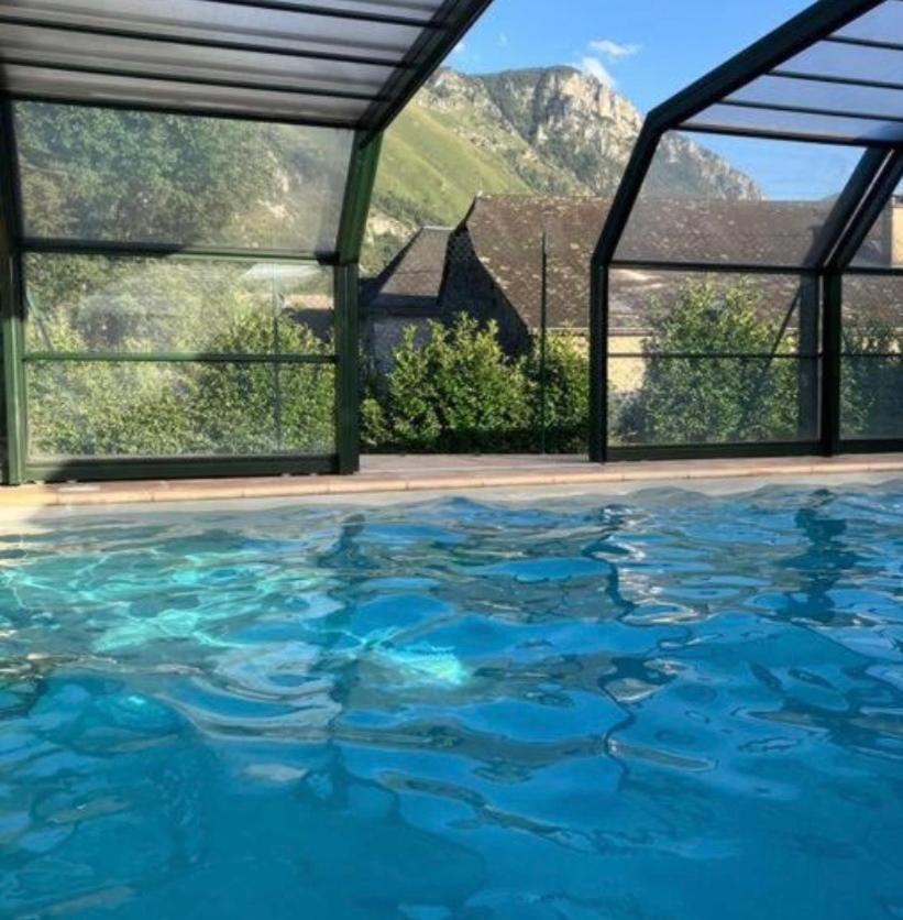 La Suite Unique - Le Jardin Sur Les Pyrenees- Vue Panoramique Montagne -Jardin Cloture Prive De 100M2-Parking-Linge De Lit Et Serviettes Compris- Bielle Exterior foto