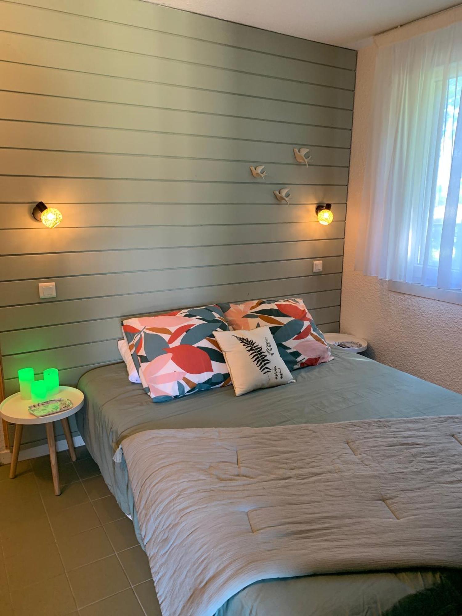 La Suite Unique - Le Jardin Sur Les Pyrenees- Vue Panoramique Montagne -Jardin Cloture Prive De 100M2-Parking-Linge De Lit Et Serviettes Compris- Bielle Exterior foto